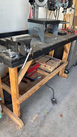 Vice with wooden work bench