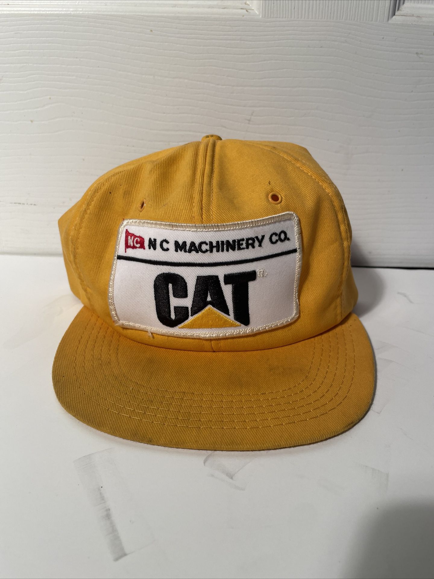 Vintage NC Machinery Cat Patch Caterpillar Snapback Yellow Cap Tonkin Hat USA