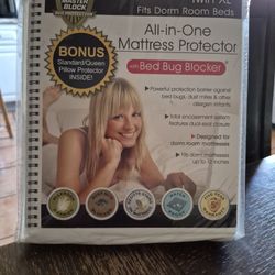 Twin Mattress Protector (BRAND NEW)