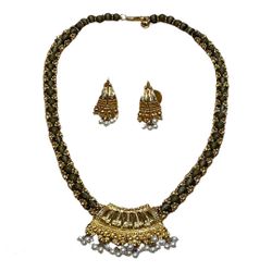 Indian Gold Green Glass Beads Pearl Kundan Necklace Set