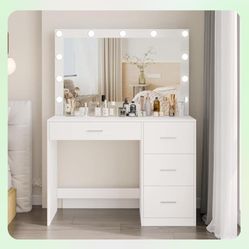White Vanity Makeup Table with Lighted Mirror