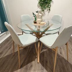 Round Pedestal Glass Table 39” With Chairs (seafoam/mint)