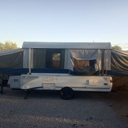 2005 Fleetwood Pop Up Camper 