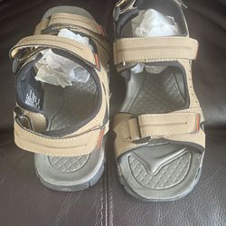 New Men’s Sandals / Shoes Size 10 $15