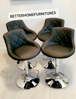 Brand new set of 4 barstools/bar stools.