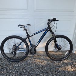 Trek Mountain Bike 