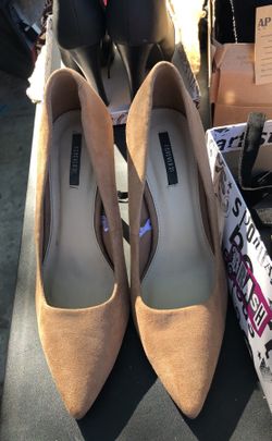 Tan heals size 7 used once $8