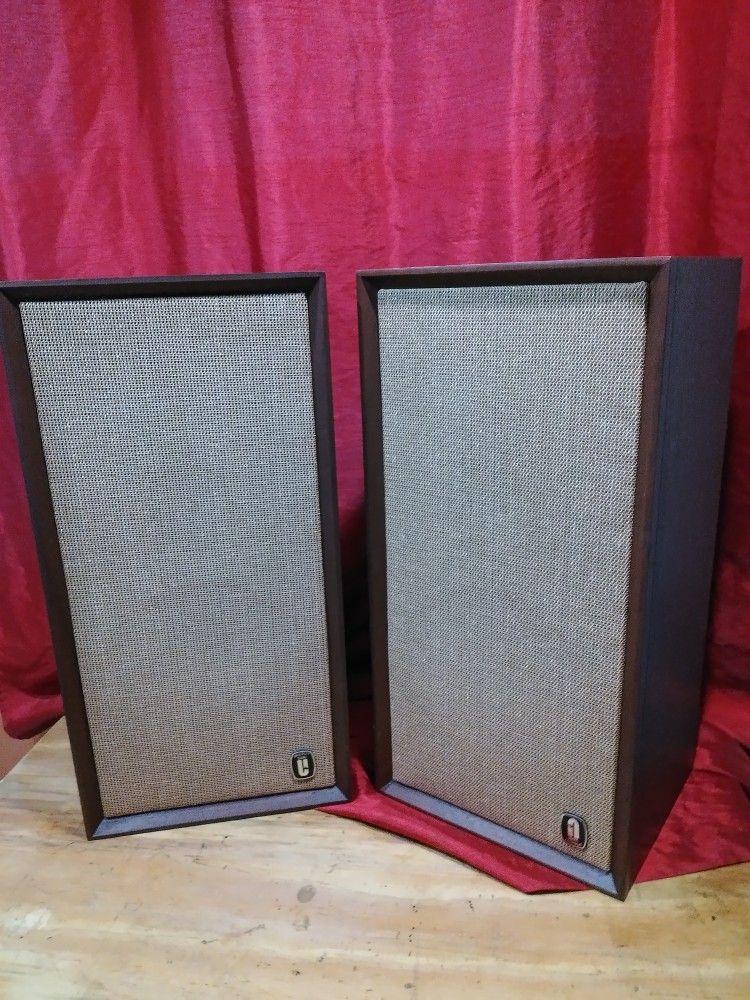 University Sound Ultra D Speakers A Division of LTV Ling Altec, Inc