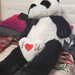 Giant panda bear 5 foot