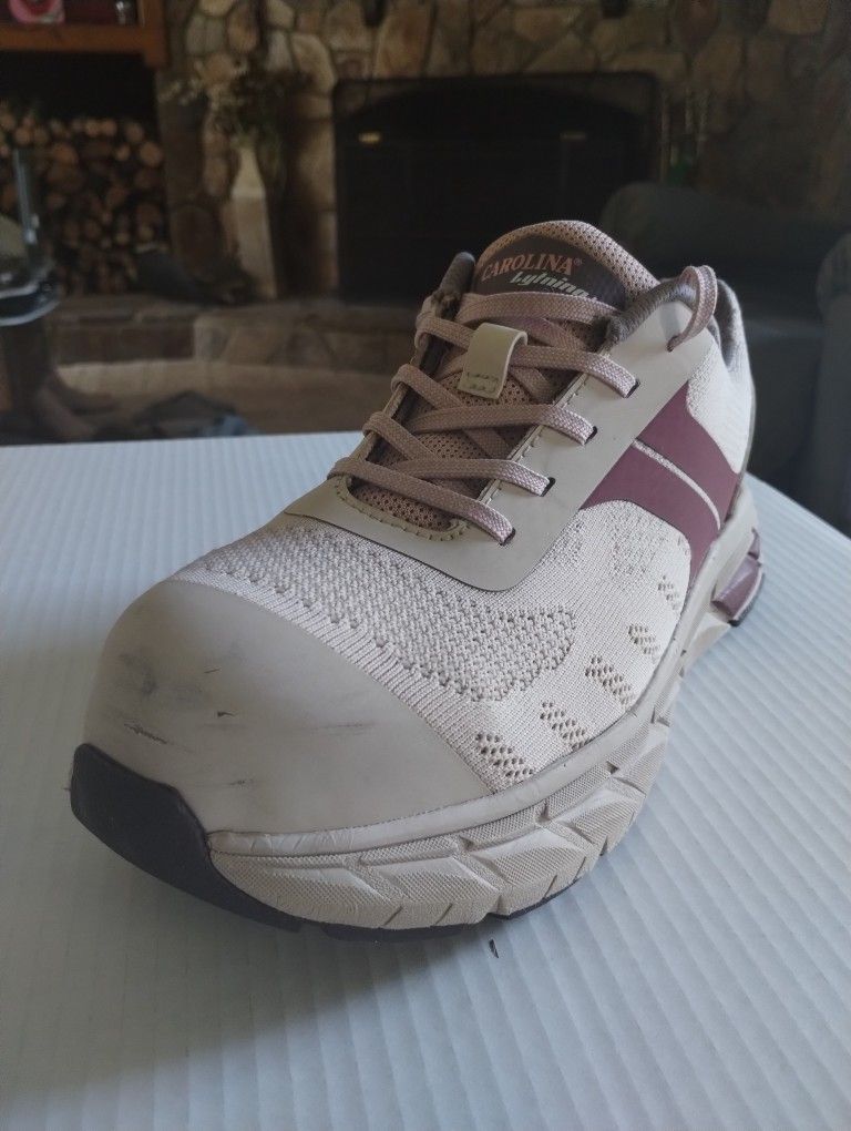(Size-9.5W) Women's, Great Condition, Carolina Azalea CA1945 Safety Toe
Purple/White Work Shoes.
