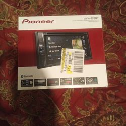 Touch Screen Dvd /CD Player From Pioneer  (BRAND NEW)