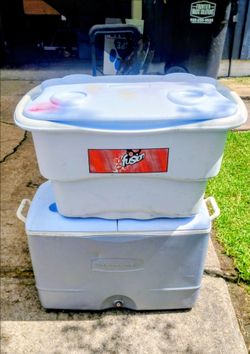 Rubbermaid 50 quart cooler