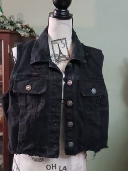 Black Cropped Denim Vest