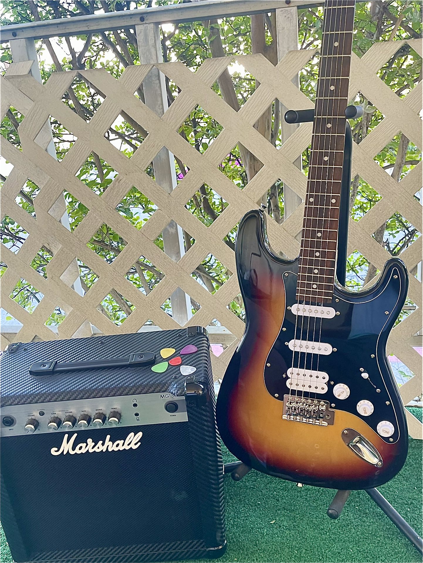 Indio Stratocaster & Marshall Amplifier  $89  
