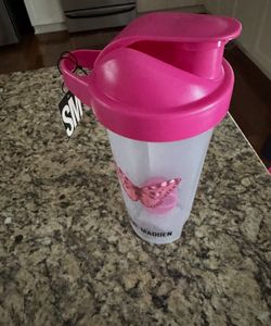 Shaker bottle