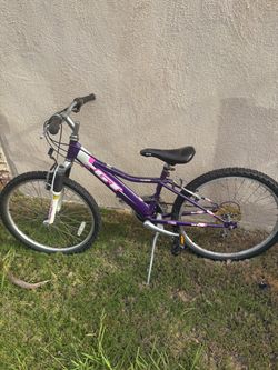 GT girls bike