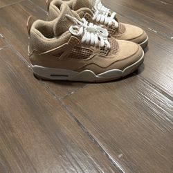 Jordan 4s