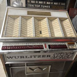 Old Juke Box Wurlitzer