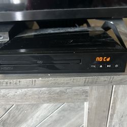 DVD player with HDMI outputs