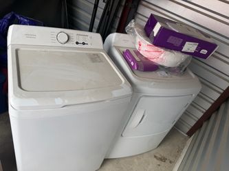 Insignia Washer and Dryer Set