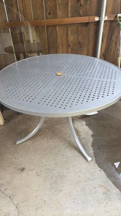 mesa de eluminio
