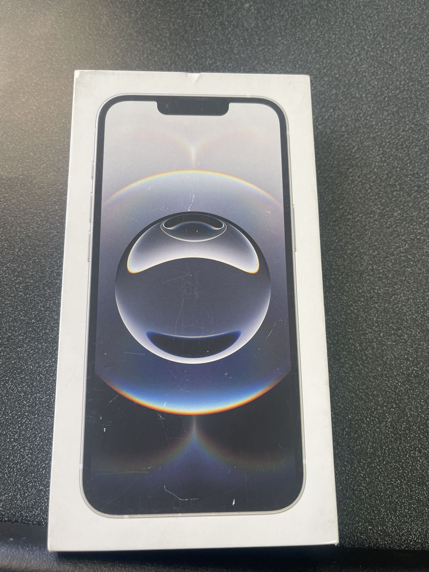 iPhone 16e