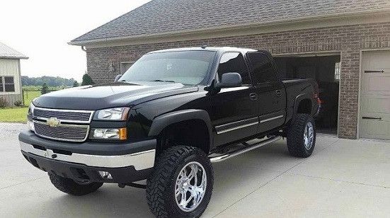 FRESH OIL CHANGED O5 SILVERADO