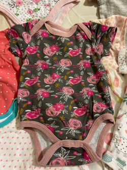 $5 “Glitter” Onesie Baby  Bundle