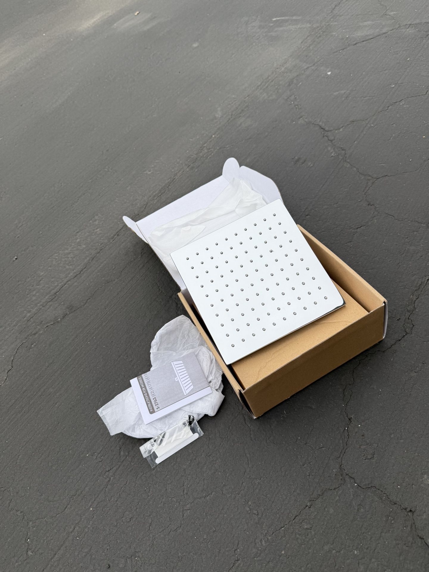 BRAND NEW SPEAKMAN KUBOS 8 INCH SHOWER HEAD