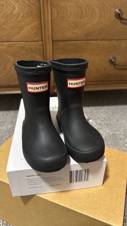 Child hunter boots