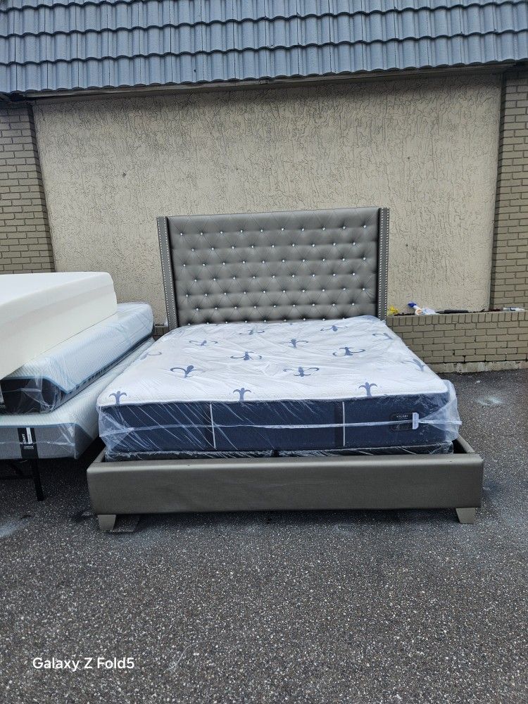 Silver King Size Sofia Vergara Bed Frame With Brand New King Size Plush Stearns &foster Studio 14 Inches Mattress And Box Spring In