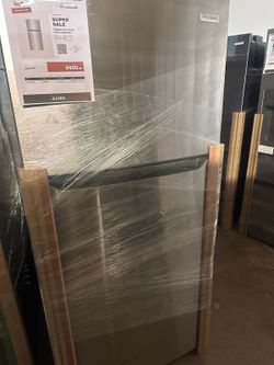 Frigidaire FFTR2045VS Refrigerator