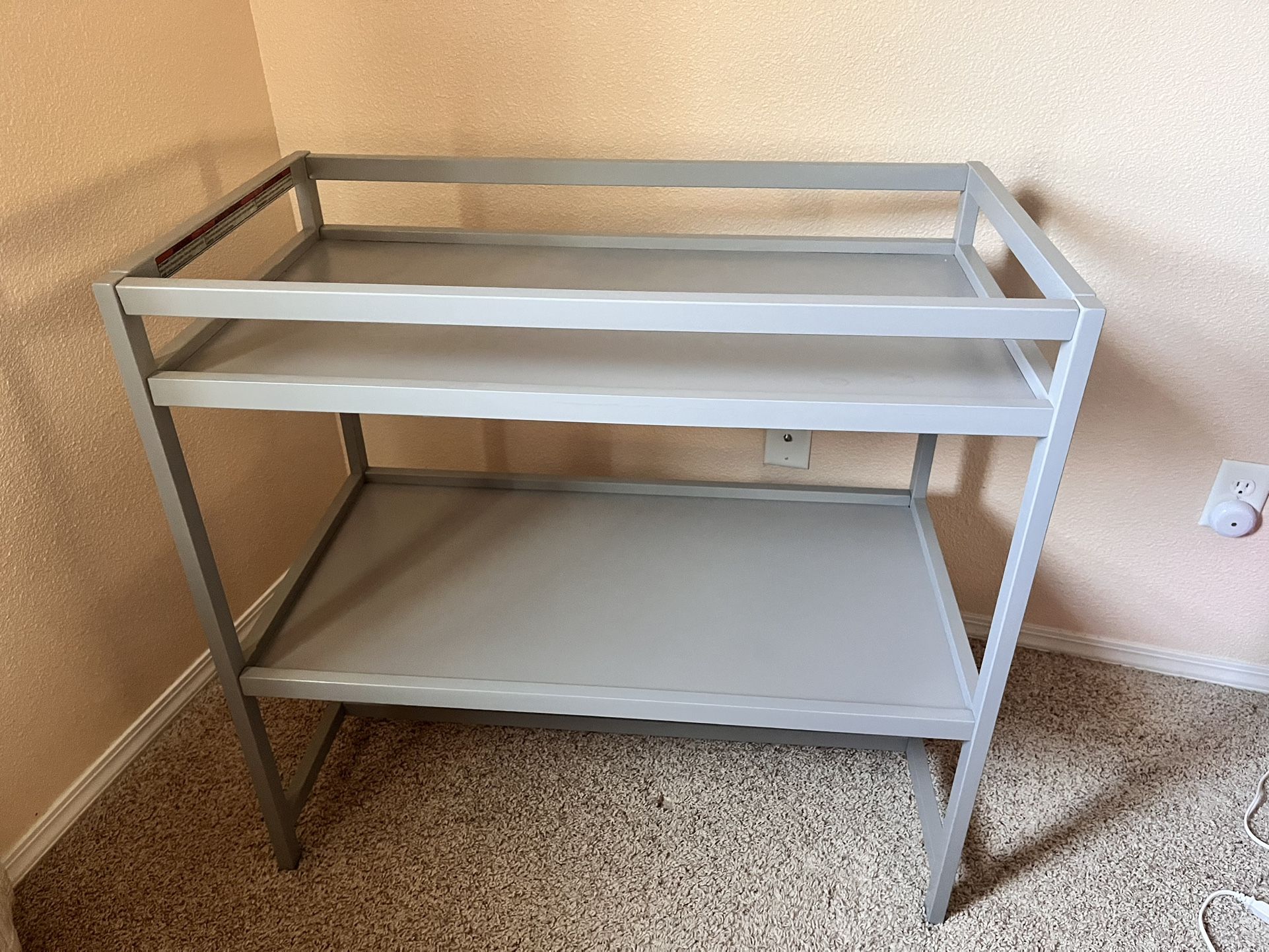 Diaper Changing Table+ Changing Pad ($5)