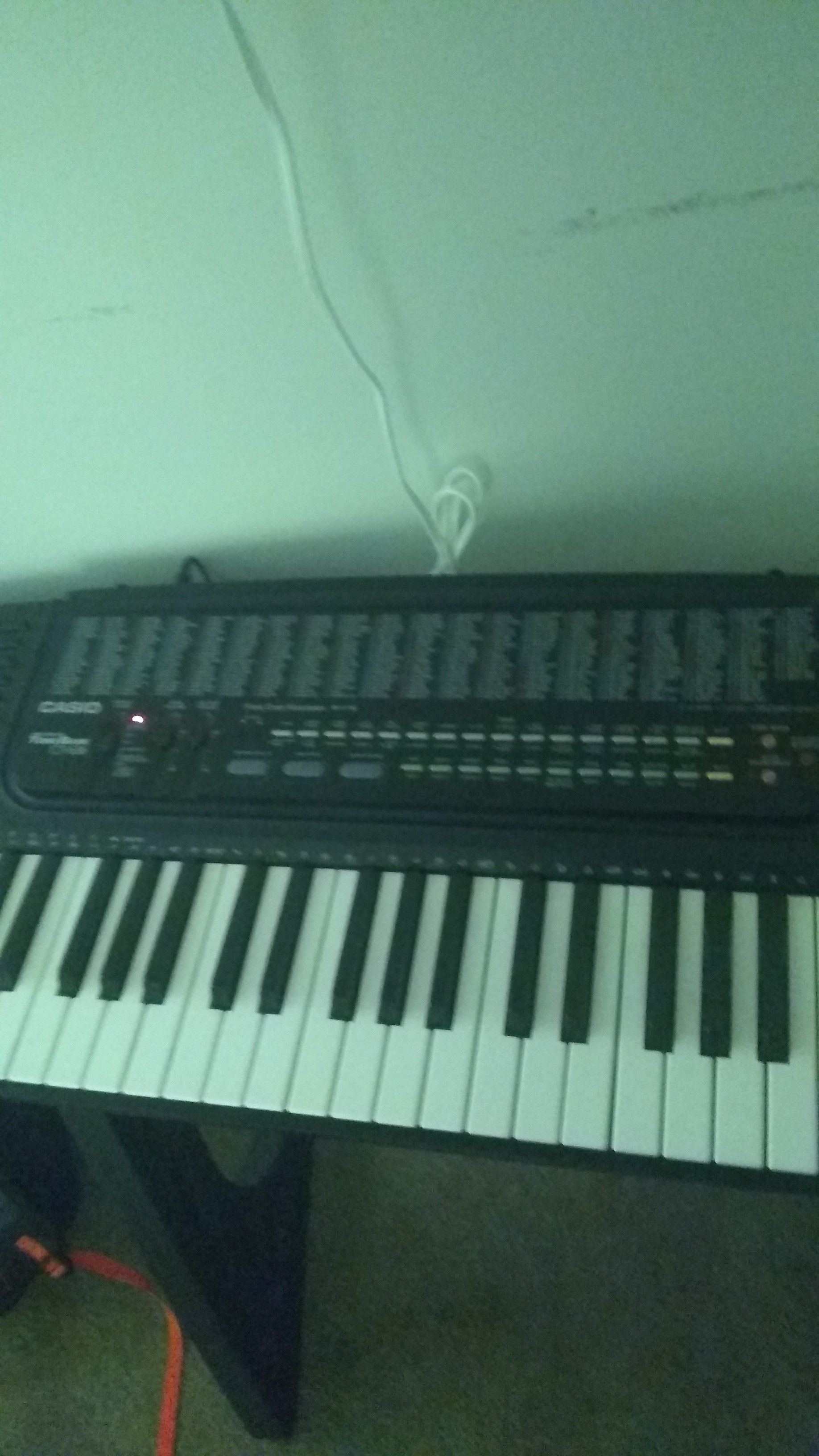 Casio CT 636 keyboard