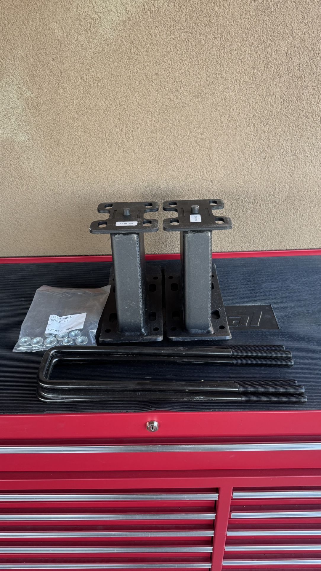 07-17 Chevy Silverado Rear 8” Lift Blocks