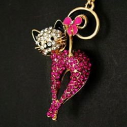 Beautiful! Crystal & Enamel Cat Charm w/Free Chain $18. OBO 🐱🎁🐈 2 for $30 - Mix & Match Most Jewelry Items