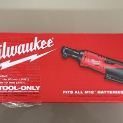 Milwaukee M12 3/8 Ratchet