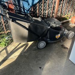 Lawn Mower Yard Machine 