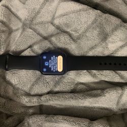 Apple Watch SE Space Gray Aluminum 40mm 