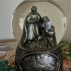 Sankyo Musical Nativity Snowglobe 2008 Plays SILENT NIGHT
