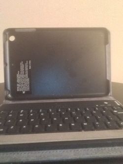 iPad Bluetooth mini keyboard