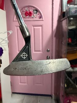 Dead center hold club