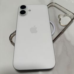 iPhone 16 Plus 