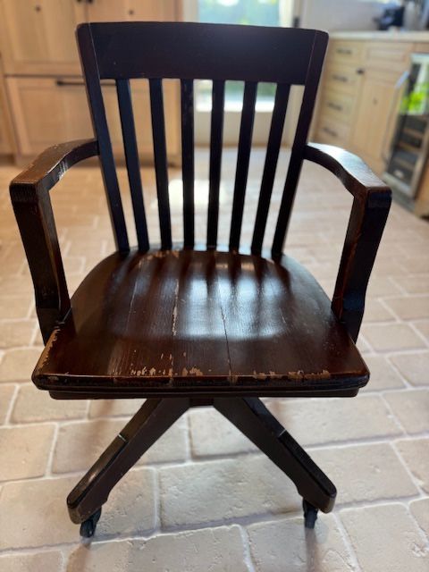 ACADEMY DESK CORP DESK CHAIR