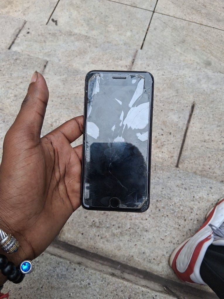 I Phone 8