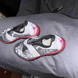 Jordan’s Flight Flex TR 2 (Style: 768914-008, Color: Wolf Grey