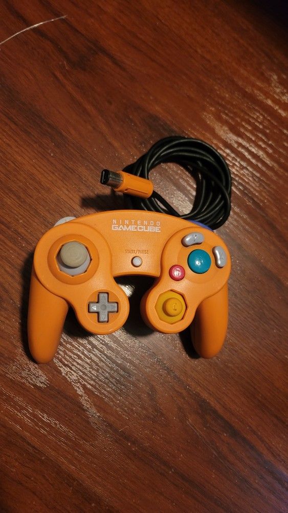 Nintendo GameCube Japanese Spice Orange Controller