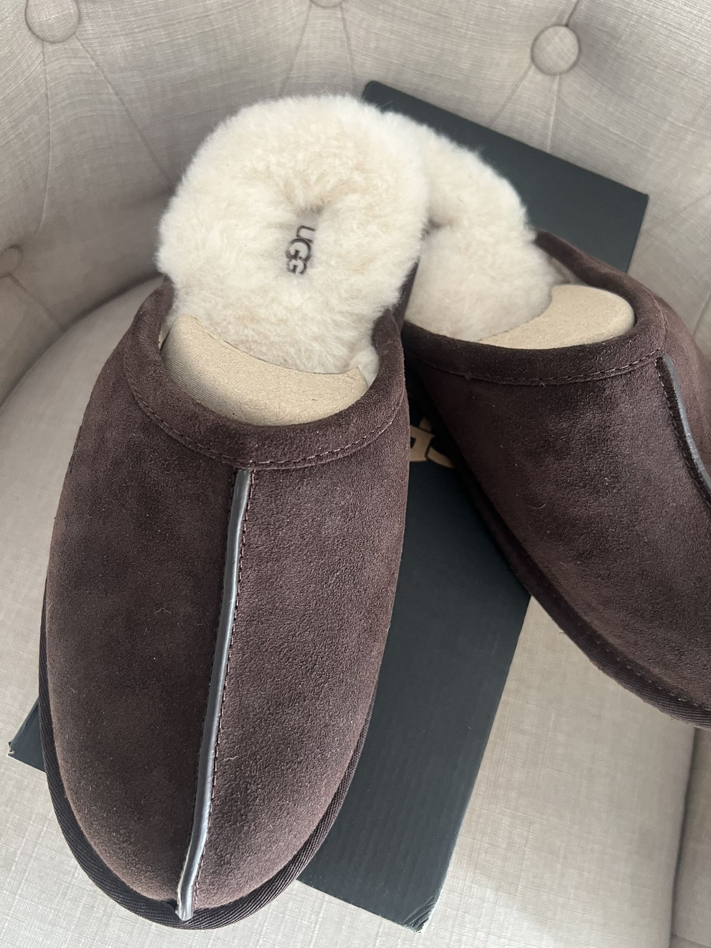 UGG