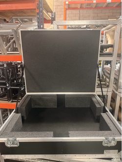 Encore rolling road case