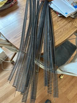 15 sections of HO gauge flex trac.